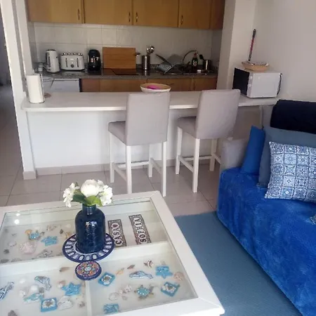 Lovely One Bedroom Flat In A With Pool *