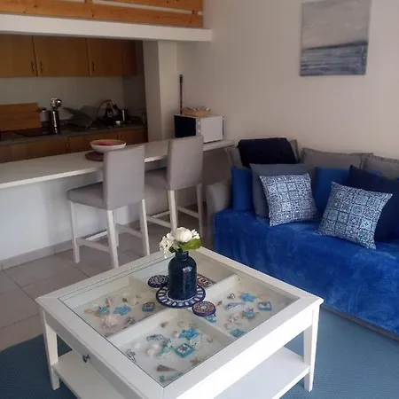 Lovely One Bedroom Flat In A With Pool La Oliva